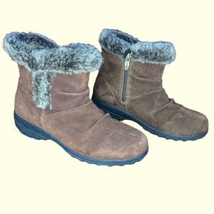 Khombu Bonnie boots brown suede faux fur trim 8